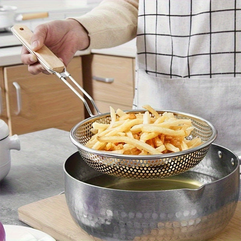 Wooden Handle Fine Mesh Strainer, Single Stainless Steel Kitchen Colander for Pasta and Vegetable Draining, Everyday Food Preparation at Home or Restaurants