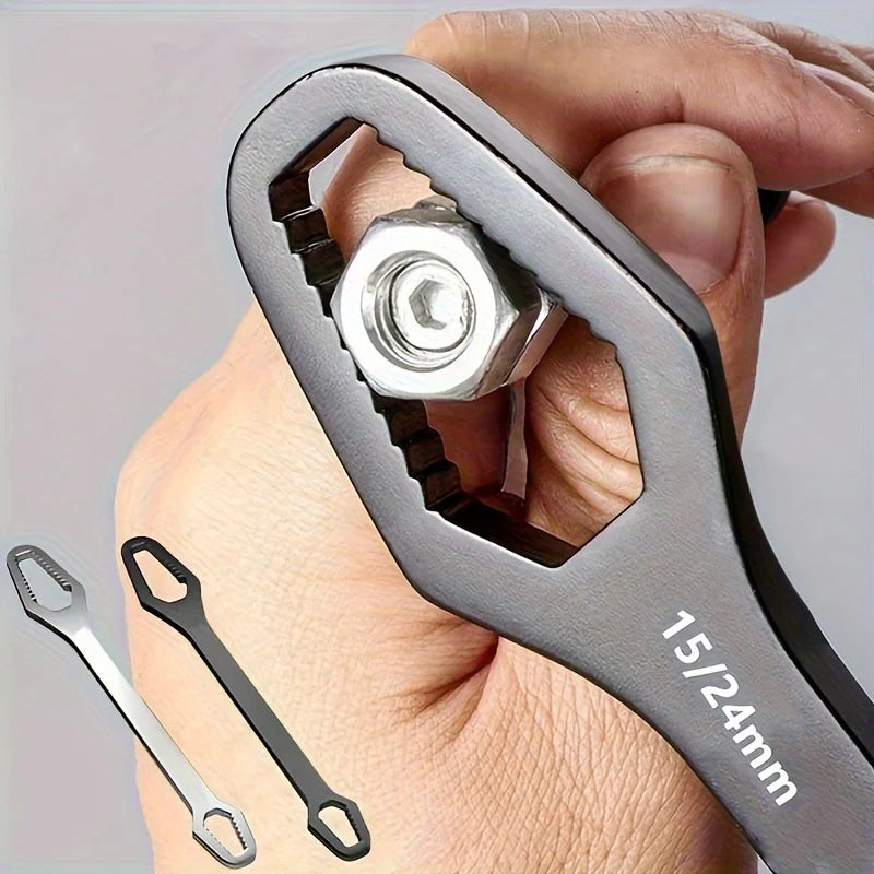 Double Ended Adjustable Wrench in Black, Single Manual Spanner with Listed 3-17mm Self-Tightening Range for Compatible Nuts and Household Repair Tasks