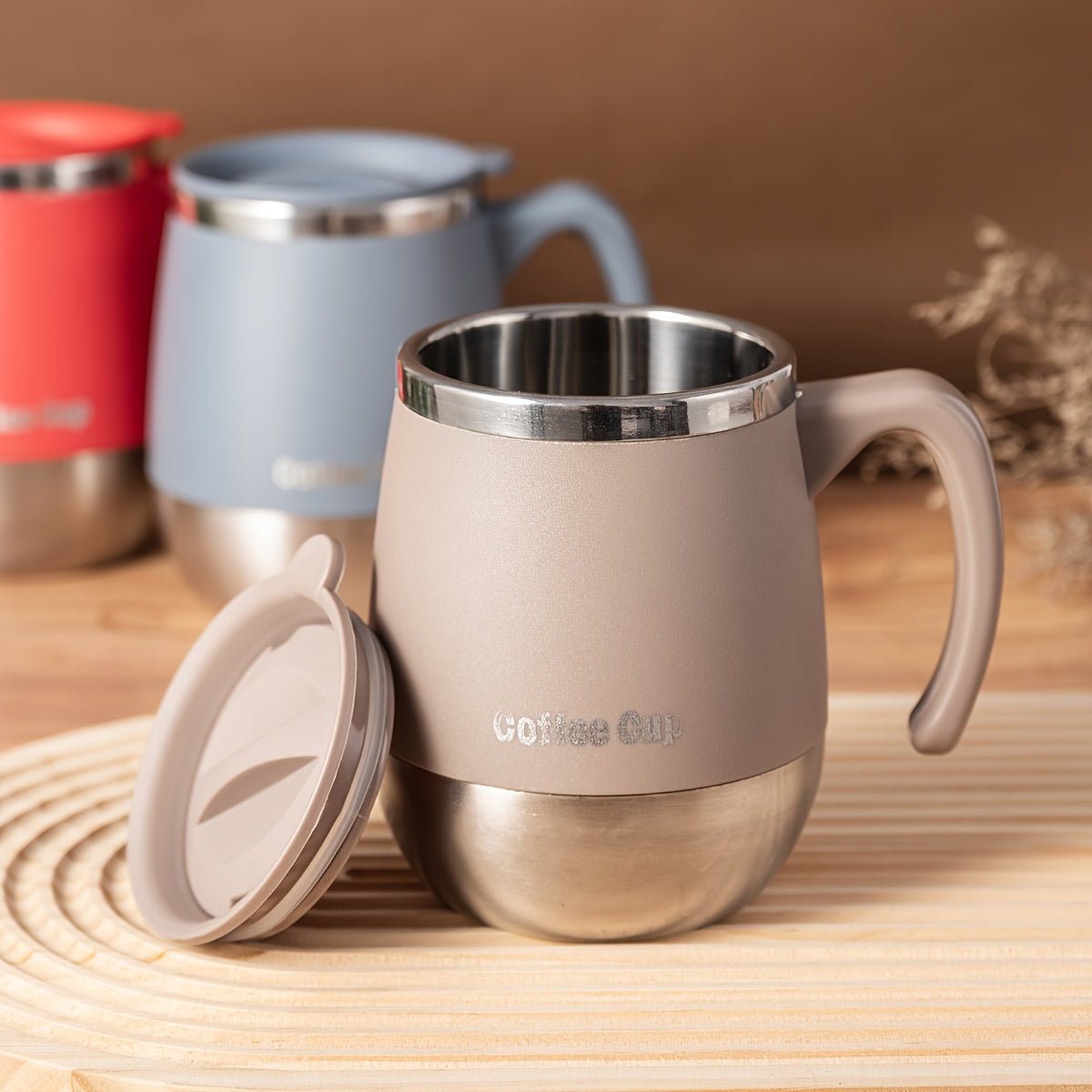 Stainless Steel Coffee Mug with Lid, 16.91oz Double-Layer Reusable Drinking Cup in Blue, Red or Khaki for Everyday Home Coffee Breaks and Campsite Beverages