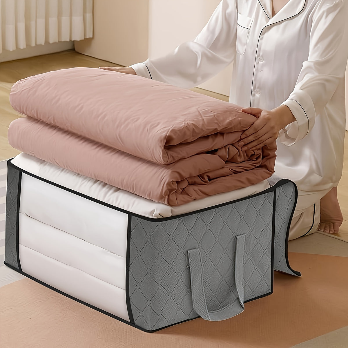 Clothing Storage Bags Set of 3 with Lids and Handles, Foldable Blanket and Quilt Organizers for Bedroom Closets, Wardrobes and Suitable Under-Bed Spaces