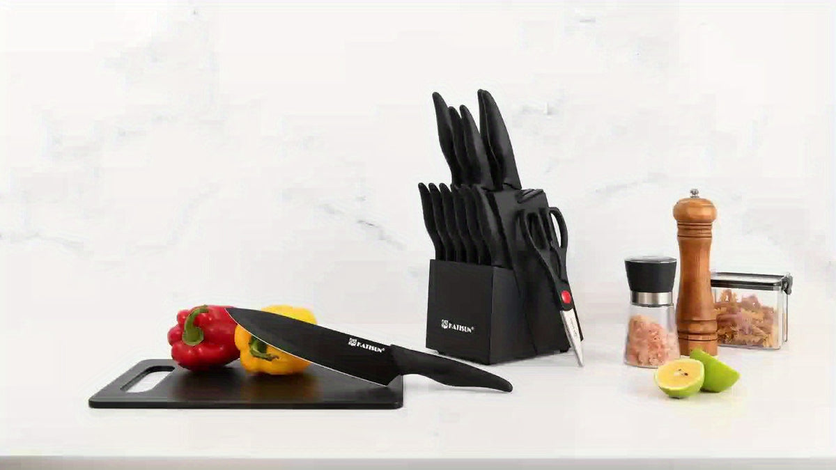 Black Knife and Cutting Board Set, Listed 15-Piece HM2205T-15 Kitchen Collection with Wooden Storage Block, Chef's Knife and Shears for Home Meal Prep