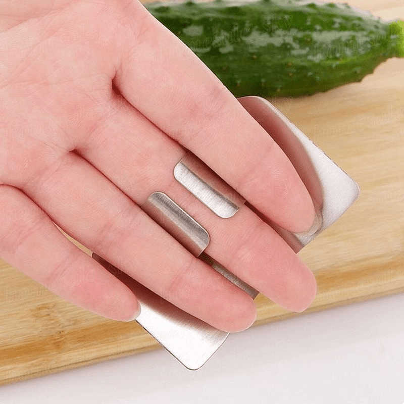 Finger Guard for Cutting Vegetables, Stainless Steel Kitchen Knife Shield with Non-Slip Grip for Home Cooks and Chef or Paring Knife Food Prep, 1 Piece