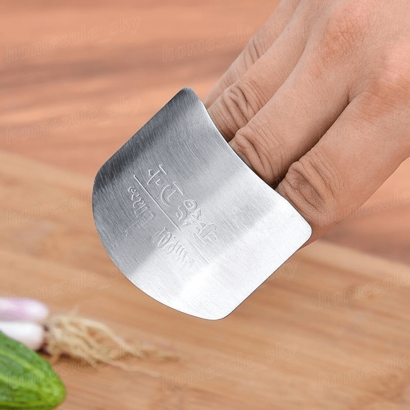 Finger Guard for Cutting Vegetables, Stainless Steel Kitchen Knife Shield with Non-Slip Grip for Home Cooks and Chef or Paring Knife Food Prep, 1 Piece