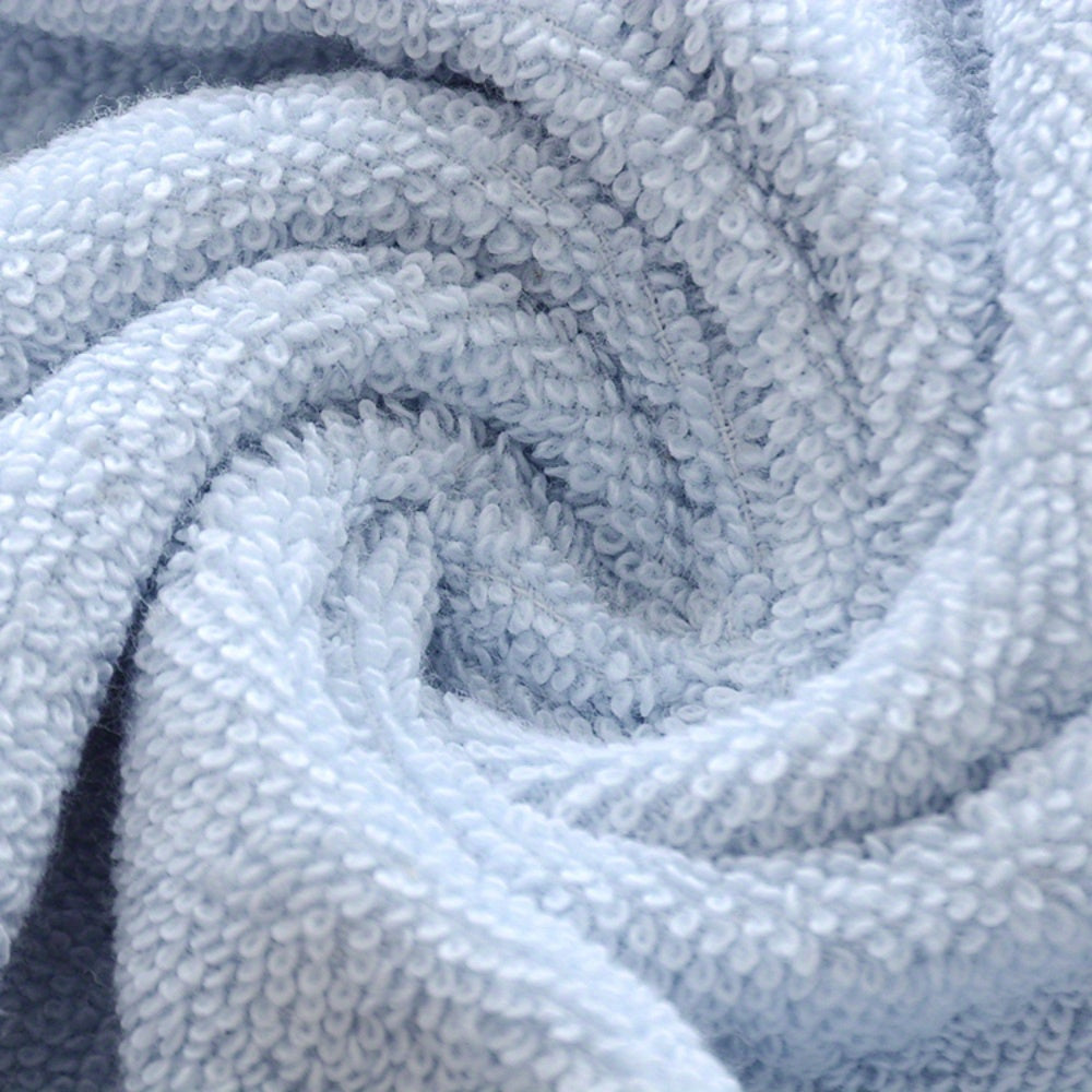 Two Tone Bathroom Towel Set of 2 with Reinforced Edge Stripes, Soft Lightweight Towels in Six Paired Color Options for Everyday Home Drying Routines