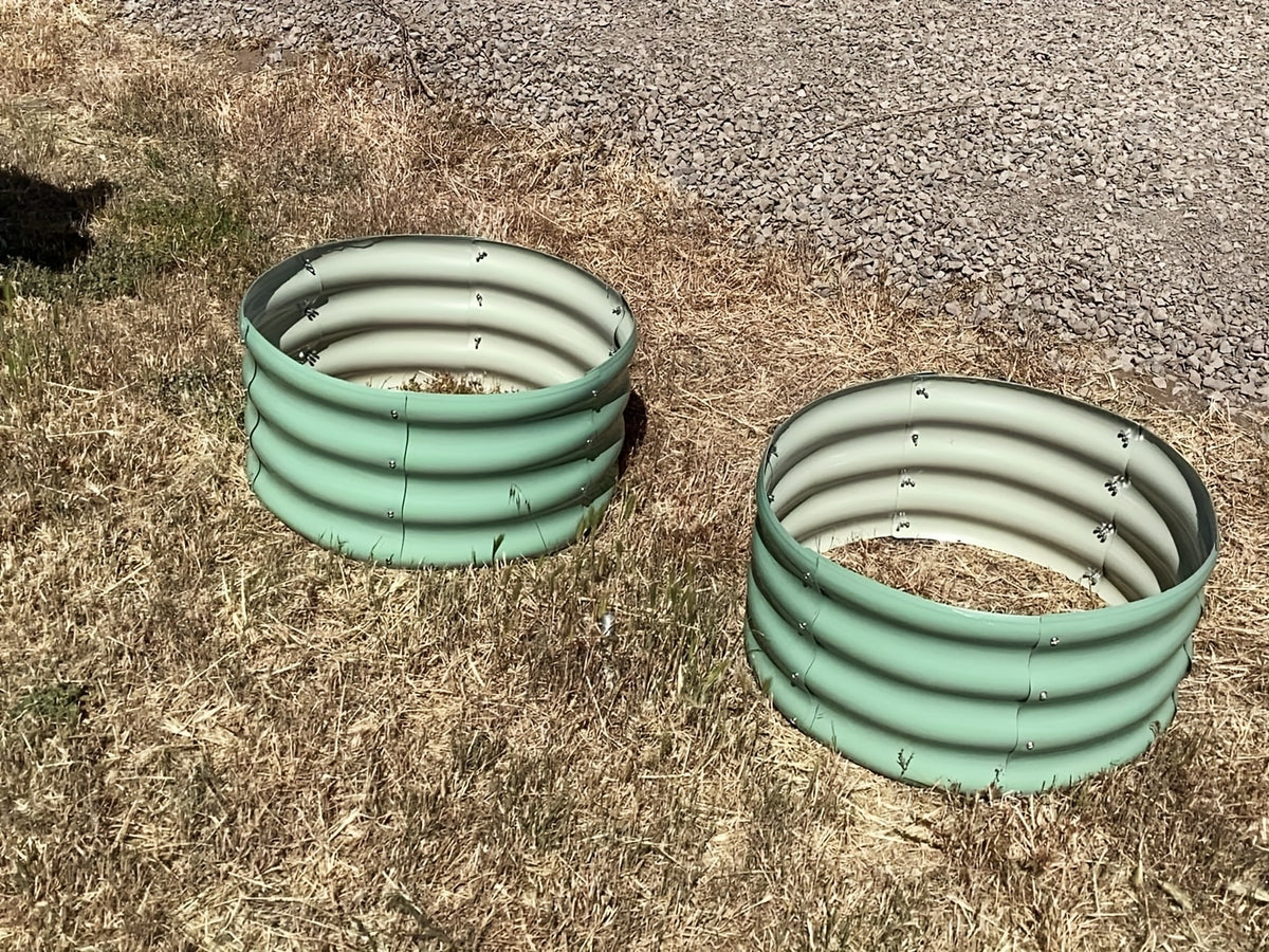 Compact Steel Raised Garden Bed Set with Three Open-Bottom Planters, Rubber Top-Rim Strips and Approximate 2x2x1ft Size in Green, Orange or Blue
