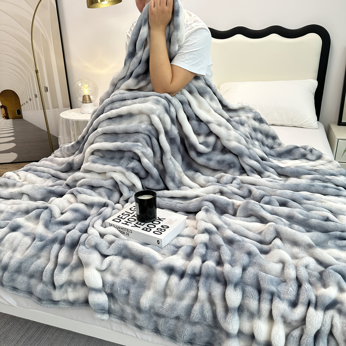 Super Soft Bubble Faux Rabbit Fur Blanket, Machine Washable, All-Season, Heavyweight Winter Blankets Cheap, Queen/King Sizes, Suitable For Office, Bedroom, Sofa, Travel, Double-Sided Usable, Pet Blanket, Small Blanket, Christmas, Halloween Gift