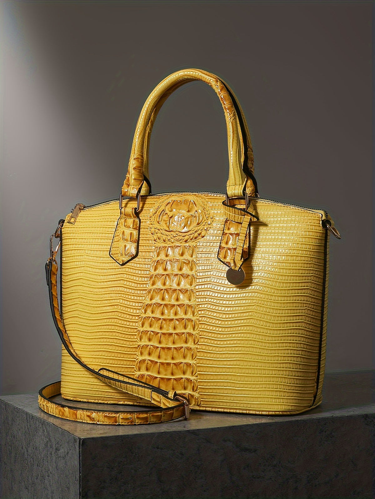 Crocodile-Design Work Handbag for Women with Detachable Shoulder Strap and Zipper Closure, Spacious Crossbody-Style Purse for Office and Everyday Wear