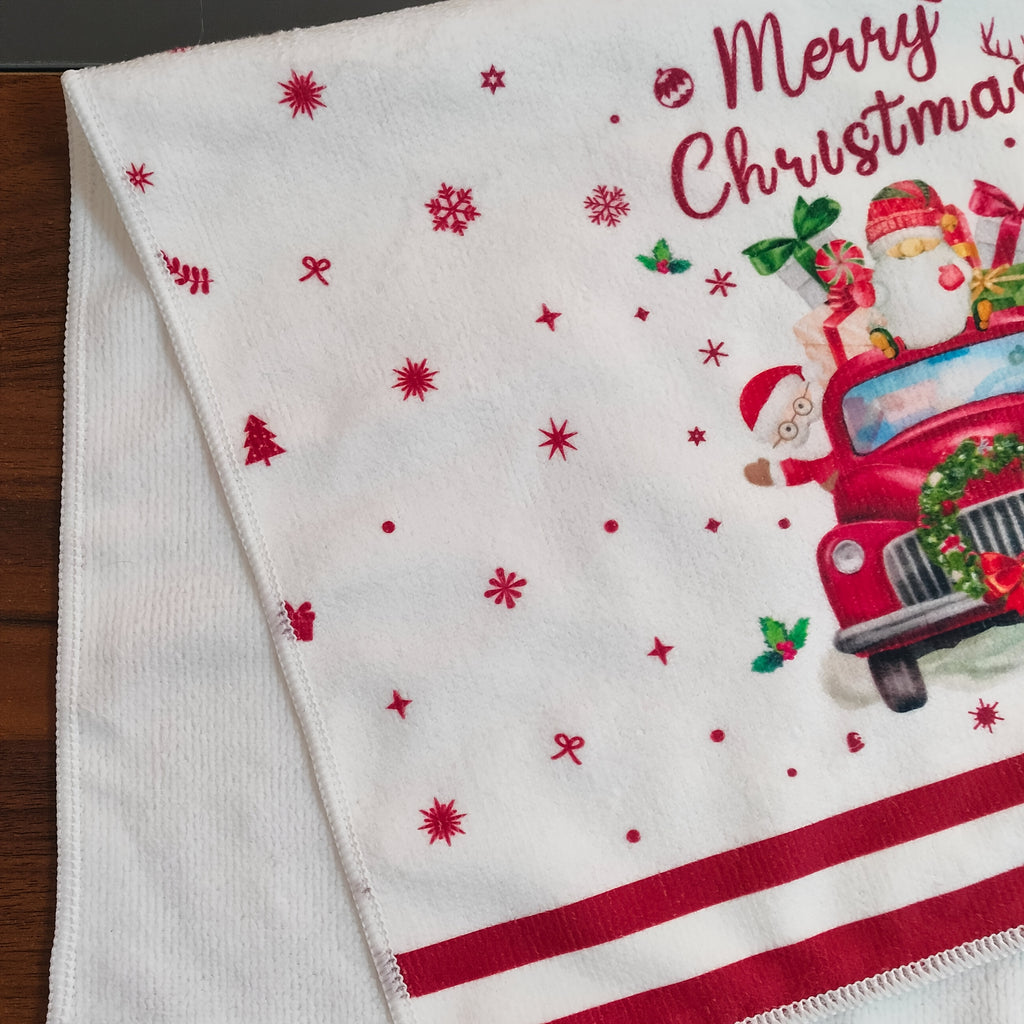 Microfiber Christmas Kitchen Towel, 15.75 x 23.62-Inch Seasonal Textile with Random Festive Patterns for Kitchen, Bathroom and Holiday Party Decor
