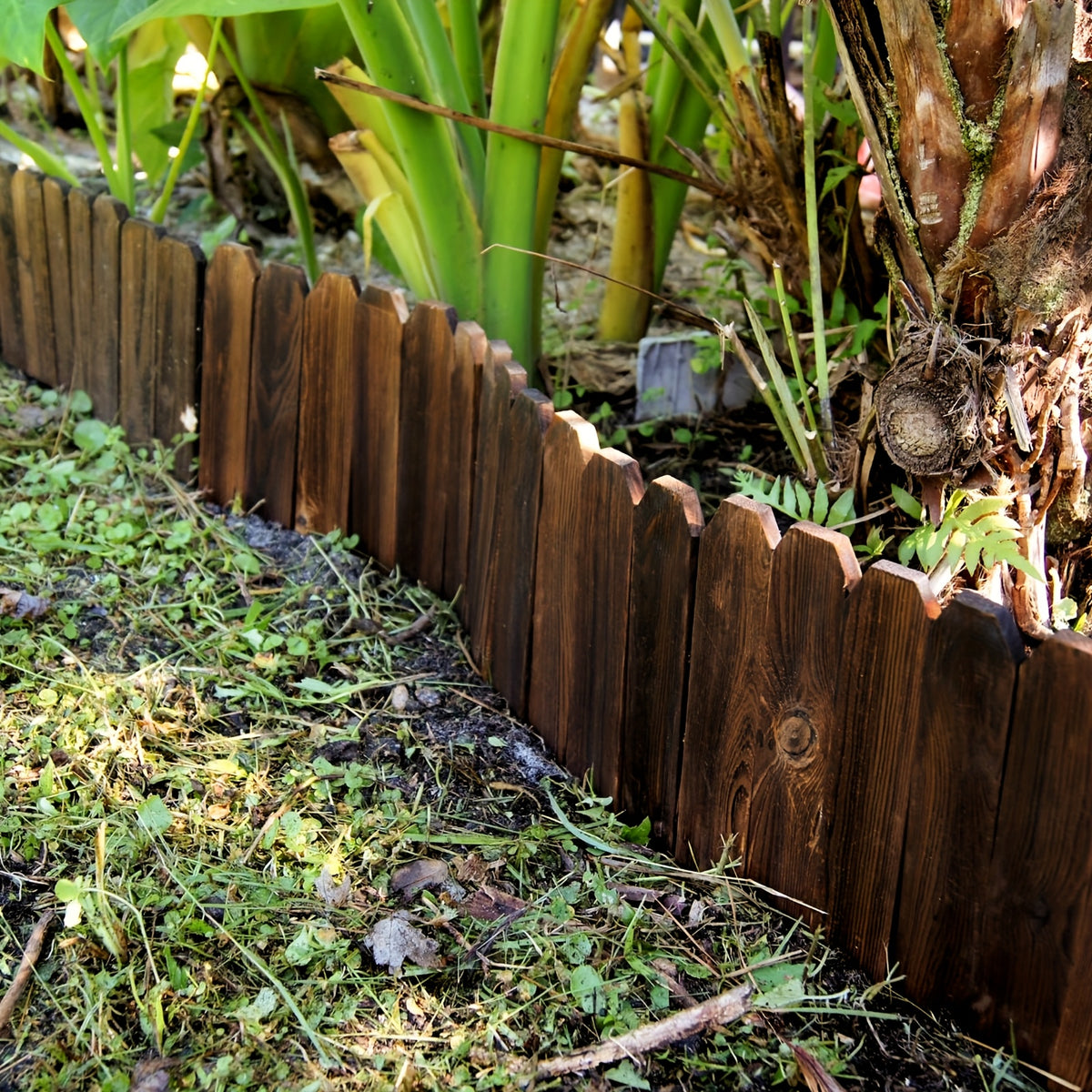 Wooden Garden Edging Border with Listed 47.2-Inch Length, Wire-Connected Decorative Picket Design for Flower Bed Outlines, Curved Paths and Landscape Accents