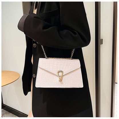 Reptile-Pattern Crossbody Bag for Women with Chain Strap Styling and Gold-Tone Hardware, White, Green or Rose Red Shoulder Purse for Casual and Evening Outfits