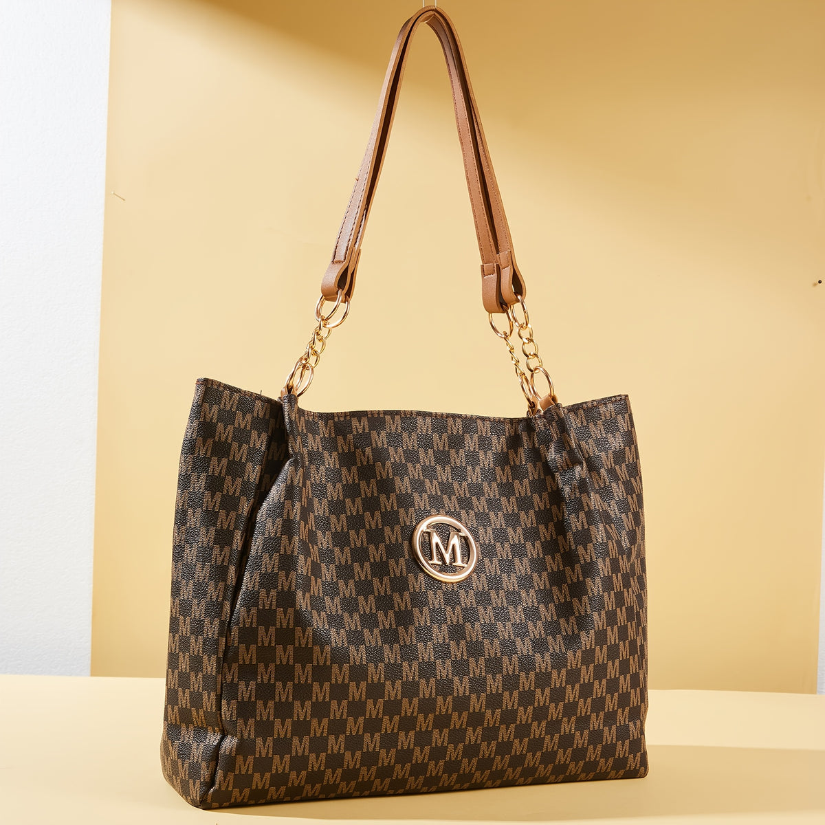 M-Print PU Tote Bag for Women in Black, Vintage-Inspired Shoulder Handbag with Zipper Closure and Hardware Accents for Shopping and Casual Travel