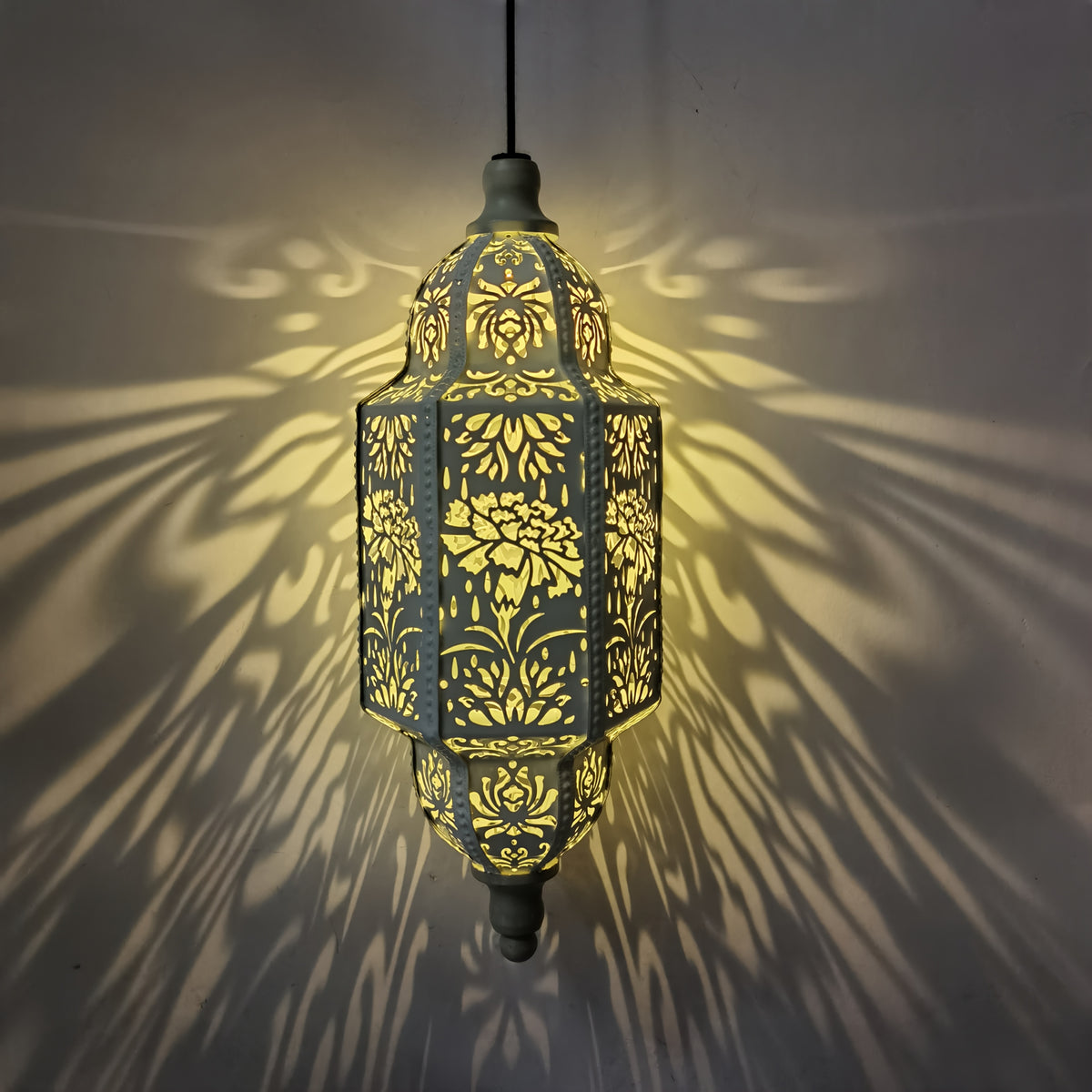 Hexagonal Solar Hanging Lantern, Moroccan-Inspired Hollow Iron Garden Light with Floral Pattern Projections and Automatic Night Lighting for Patio and Porch Decor
