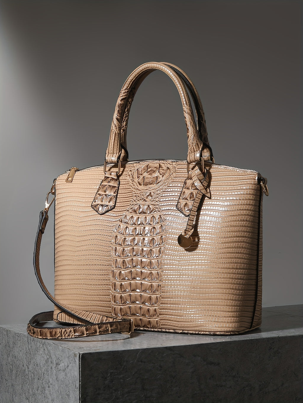 Crocodile-Design Work Handbag for Women with Detachable Shoulder Strap and Zipper Closure, Spacious Crossbody-Style Purse for Office and Everyday Wear