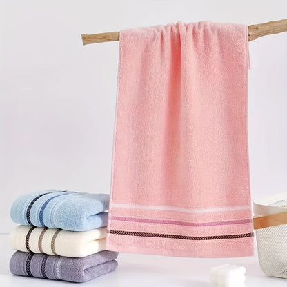 Two Tone Bathroom Towel Set of 2 with Reinforced Edge Stripes, Soft Lightweight Towels in Six Paired Color Options for Everyday Home Drying Routines