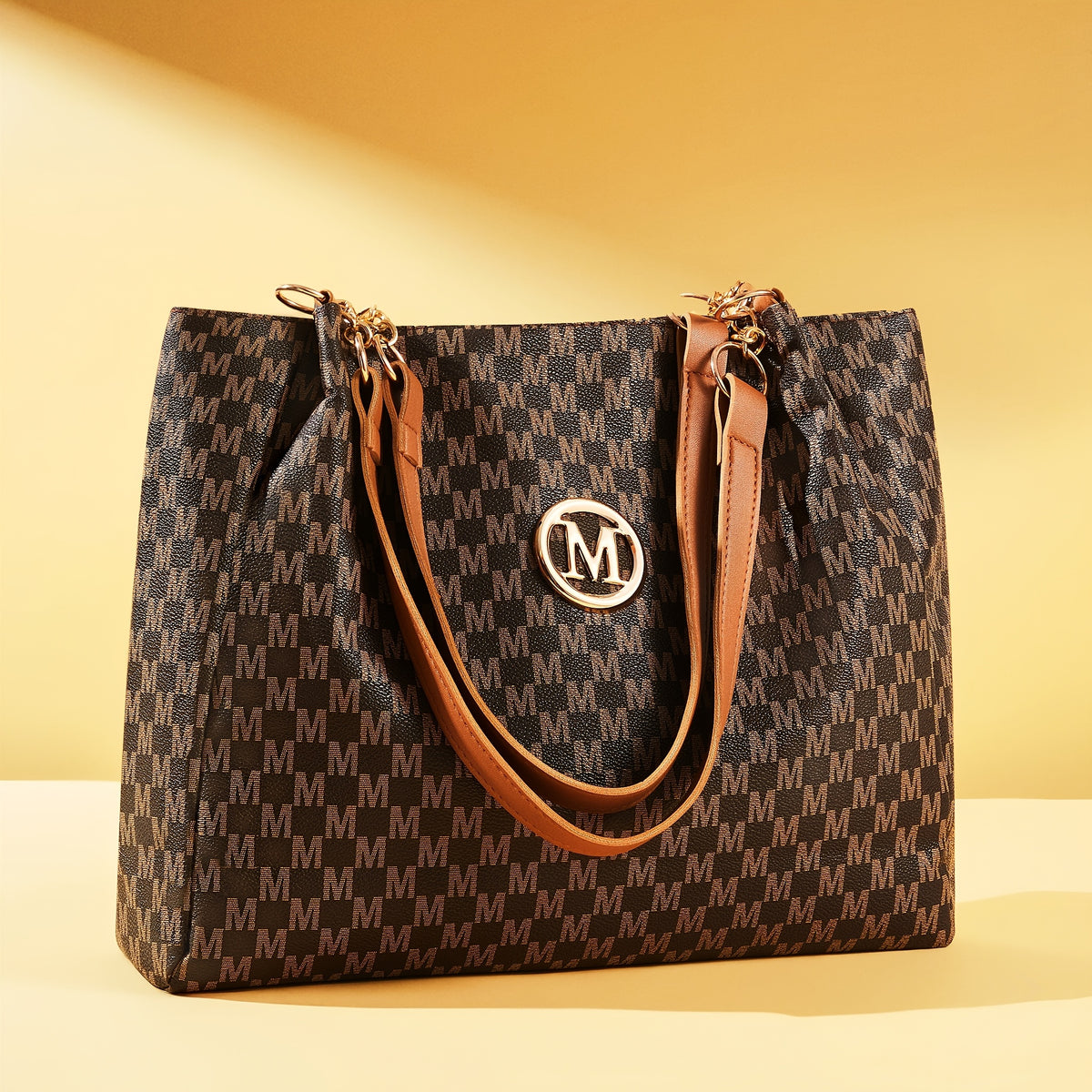 M-Print PU Tote Bag for Women in Black, Vintage-Inspired Shoulder Handbag with Zipper Closure and Hardware Accents for Shopping and Casual Travel