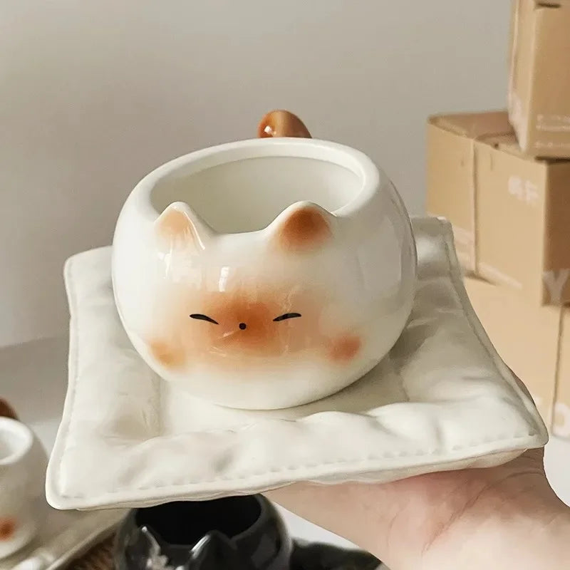 Cat Shaped Ceramic Mug with Listed 210ml Capacity, Underglaze Cartoon Siamese and Black Kitten Options for Coffee, Breakfast Milk and Cat Lover Gifts