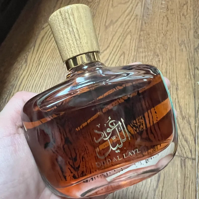 Woody Men's Eau de Toilette with Listed Musk, Oud and Cedarwood Notes, Arabian-Style Perfume in 50ml and 100ml Options for Daily Wear and Gifts