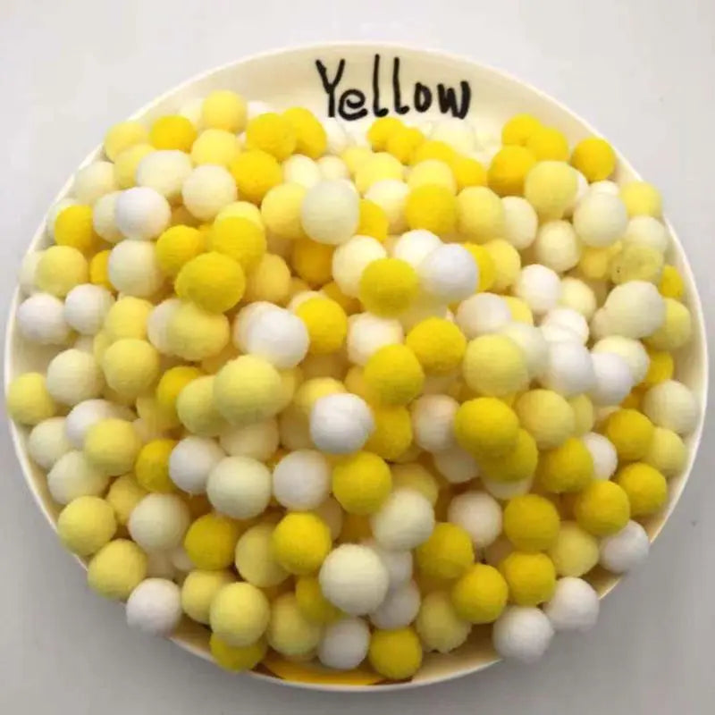 Cat Pom Pom Balls in Colorful Polyester, Listed 3 cm Plush Puff Toys for Supervised Indoor Chase and Batting Play, 20 to 500 Piece Pack Options