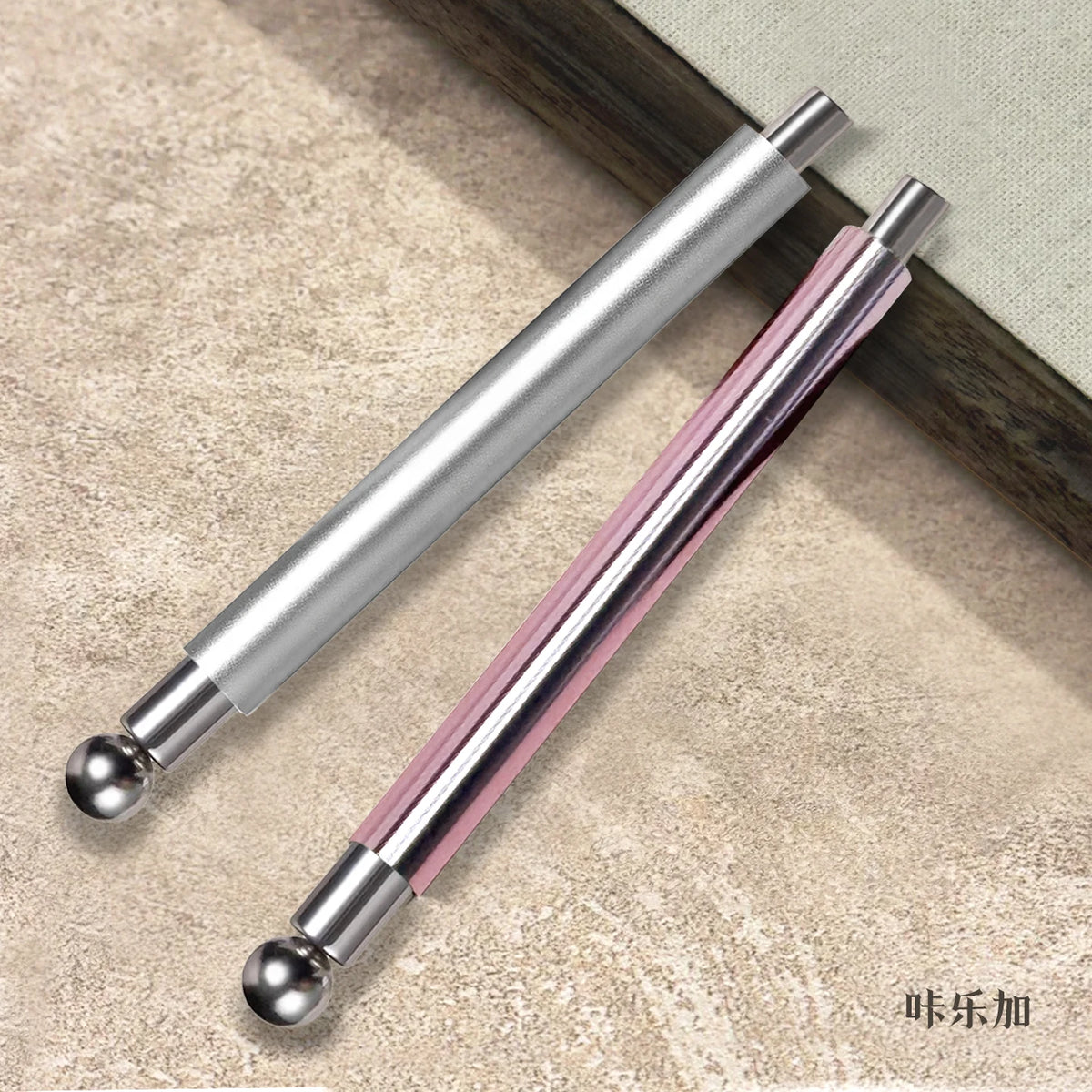 Nail Magnet Pen, Double-Head Cat Eye Gel Styling Tool with Aluminum Tube Handle, Wide and Fine Head References in Three TB112 Model Options