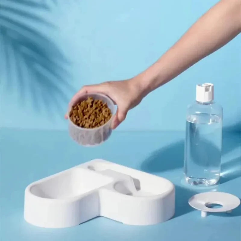 Pet Food and Water Bowl for Cats and Dogs, Multifunctional PP Feeding Station in Size M with Listed 22 x 22 x 16 cm Dimensions for Everyday Home Use
