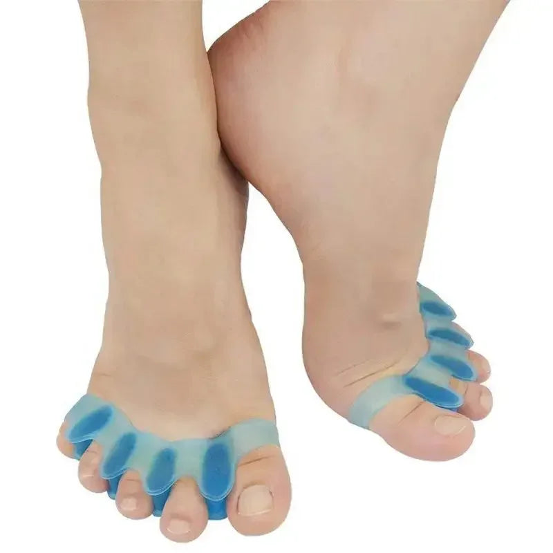 Gel Toe Separator Pair in White for Adults, Two-Piece Soft Silicone Foot Care Accessory with Washable Design and Listed 7.3 x 2.8 x 1.3cm Dimensions