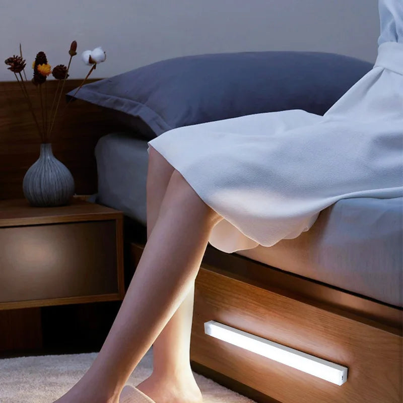 USB Rechargeable Motion Sensor Light Bar with Magnetic Mounting, Cordless LED Cabinet Lamp in 10, 20, 30 or 50cm Lengths with White Lighting Options