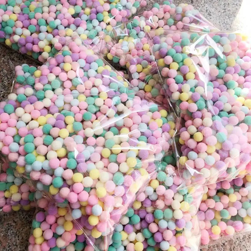 Cat Pom Pom Balls in Colorful Polyester, Listed 3 cm Plush Puff Toys for Supervised Indoor Chase and Batting Play, 20 to 500 Piece Pack Options