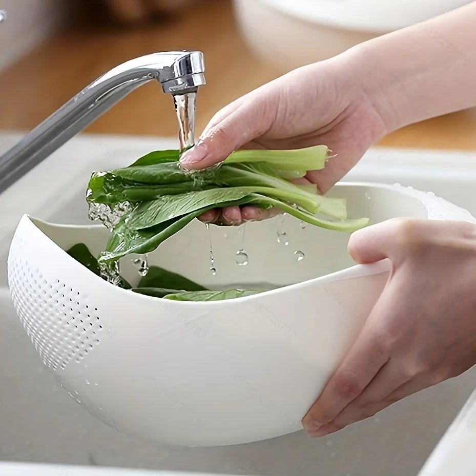 Rice Rinsing Basket in White, Single Oval Kitchen Drainage Sieve with Side Perforation Reference for Washing Rice and Compatible Fruit or Vegetable Preparation
