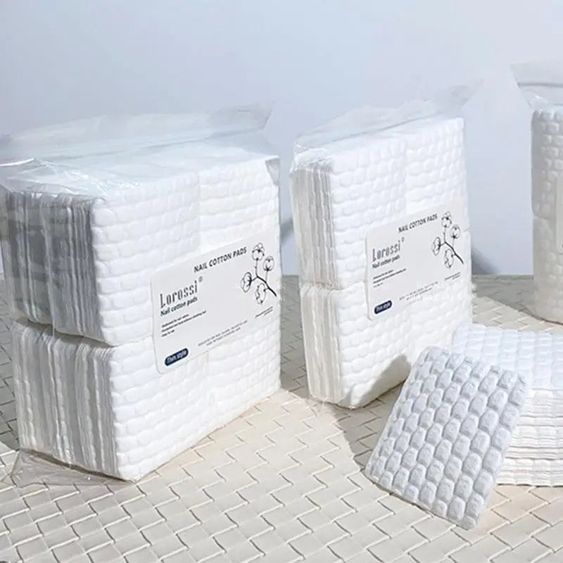 Square Nail Cotton Wipes with Listed 5 x 5cm Pad Size in 200 or 500-Piece Bags for Compatible Nail Polish Removal, Gel Cleansing and Manicure Prep