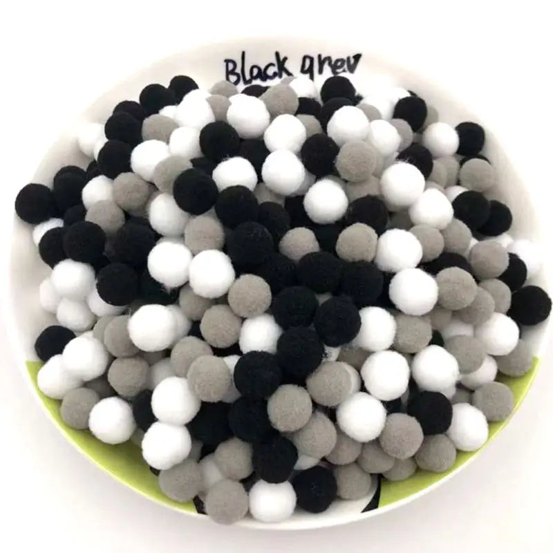 Cat Pom Pom Balls in Colorful Polyester, Listed 3 cm Plush Puff Toys for Supervised Indoor Chase and Batting Play, 20 to 500 Piece Pack Options