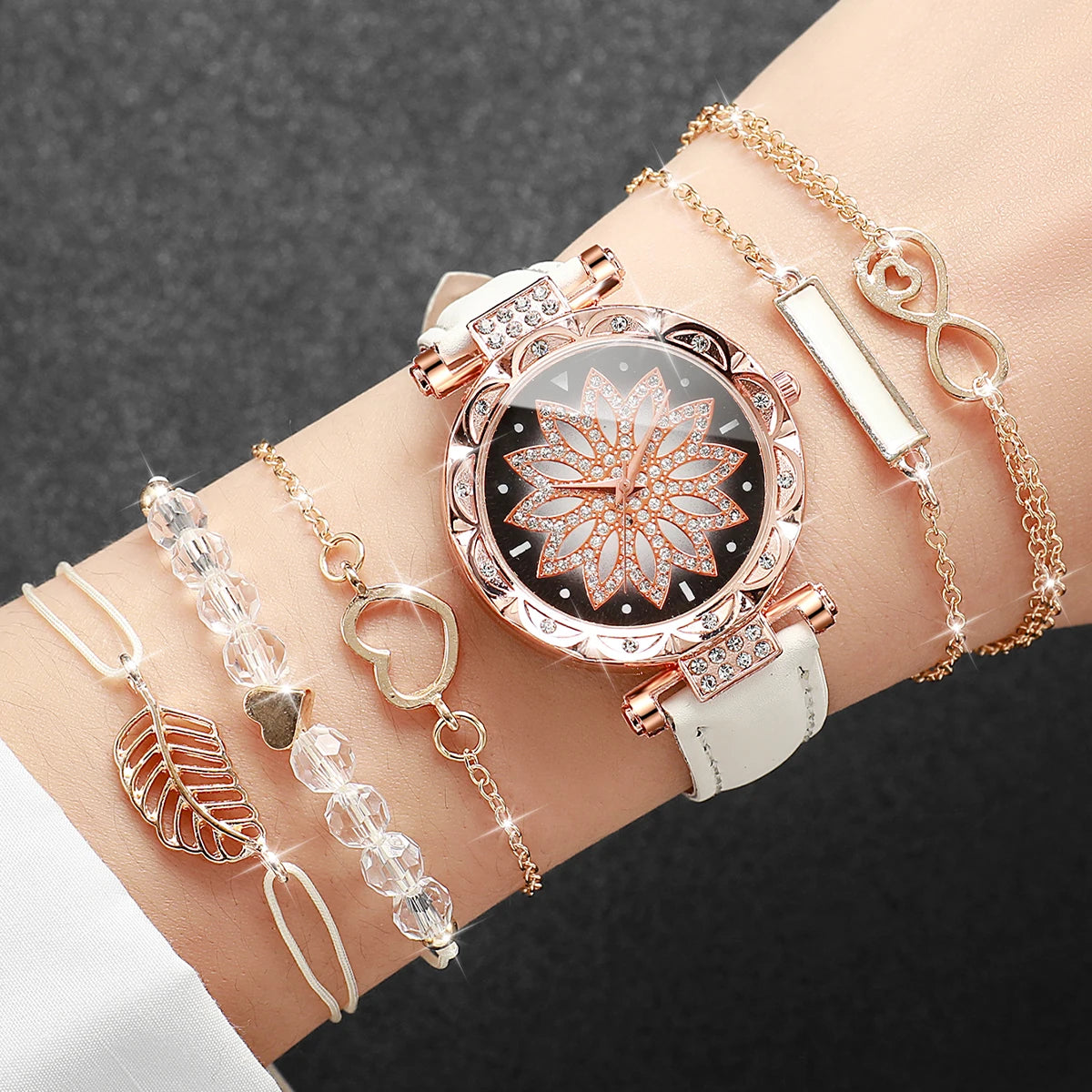 Women's Heart Dial Quartz Watch with Leaf Bracelet Set Reference, Eight No-Box Style Options and Listed 33mm Case for Casual Outfits and Fashion Gifts