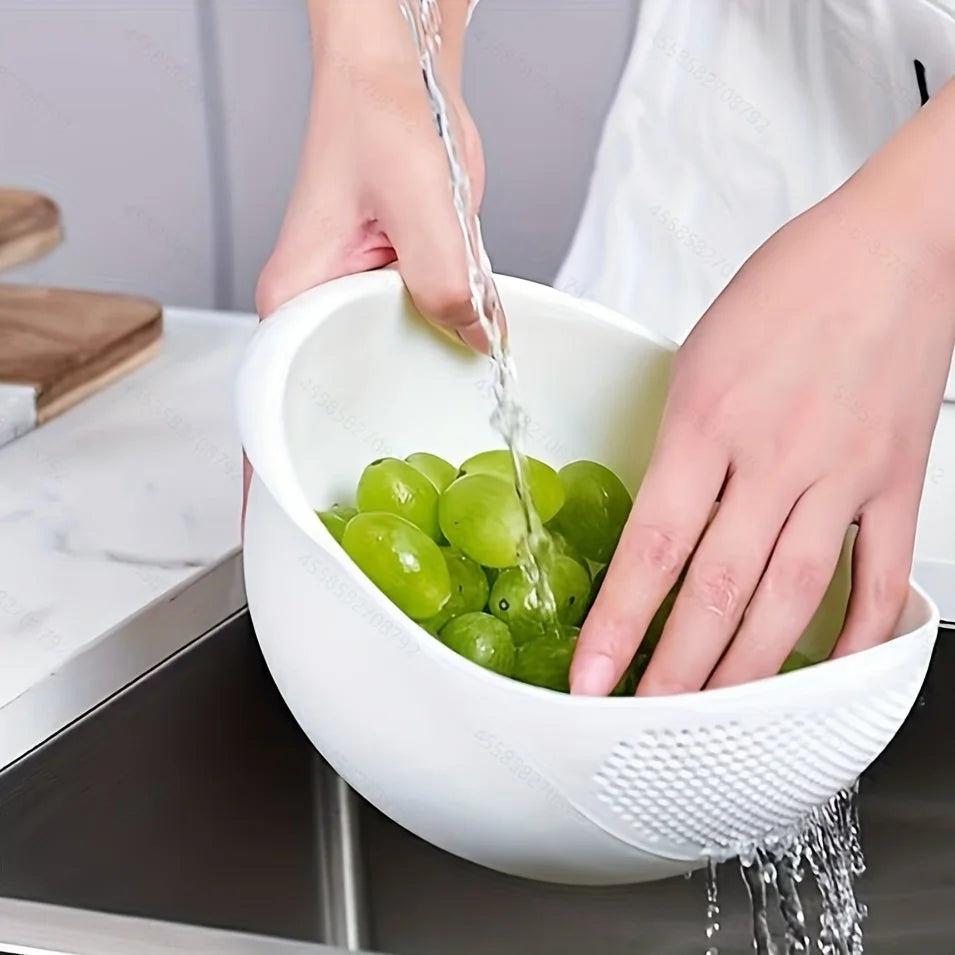 Rice Rinsing Basket in White, Single Oval Kitchen Drainage Sieve with Side Perforation Reference for Washing Rice and Compatible Fruit or Vegetable Preparation
