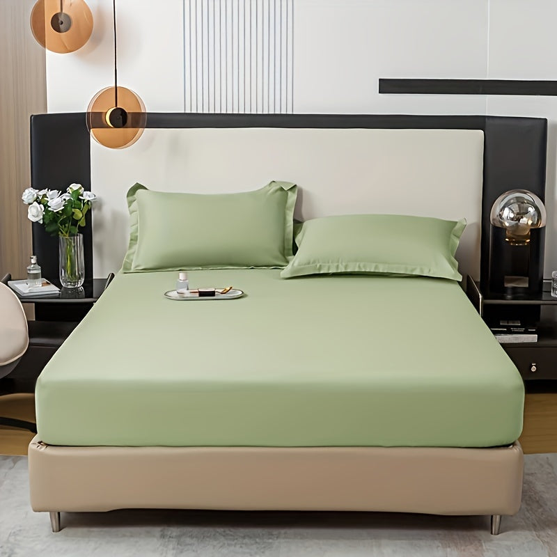 Three-Piece Solid Fitted Sheet and Pillowcase Set, One Soft-Feel Mattress Sheet with Two Pillowcases in Ten Size Labels and Six Colors for Home Bedrooms