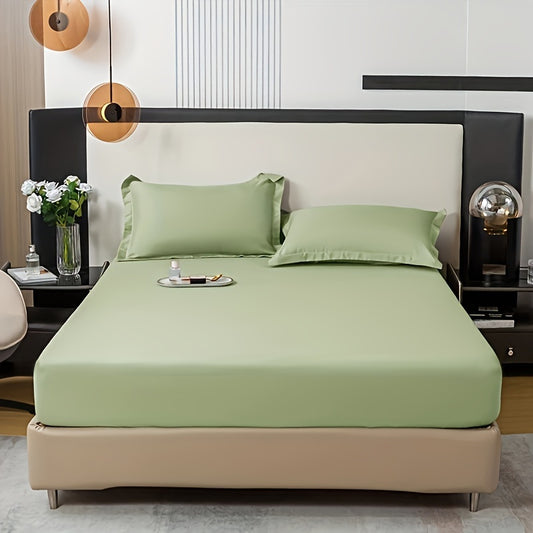 Three-Piece Solid Fitted Sheet and Pillowcase Set, One Soft-Feel Mattress Sheet with Two Pillowcases in Ten Size Labels and Six Colors for Home Bedrooms