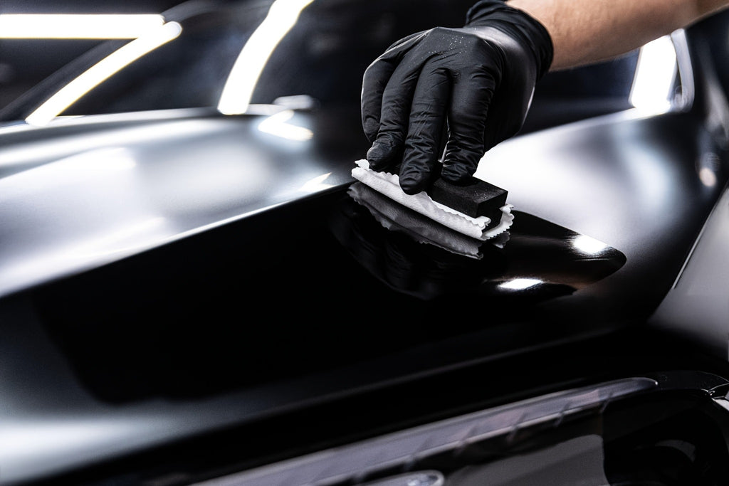 6 Mil Black Nitrile Disposable Gloves, 50-Count Latex-Free Household Cleaning Gloves with Textured Fingertips and S, M, L or XL Size References