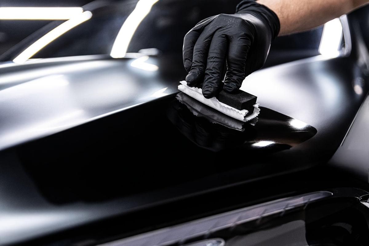 6 Mil Black Nitrile Disposable Gloves, 50-Count Latex-Free Household Cleaning Gloves with Textured Fingertips and S, M, L or XL Size References