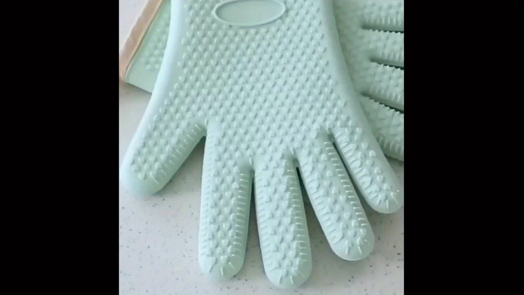 Silicone Oven Gloves Pair, Two-Piece Kitchen Hand Protection with Listed Heat Resistance, Non-Slip Design and Hanging Storage for Cooking, Baking and BBQ Tasks