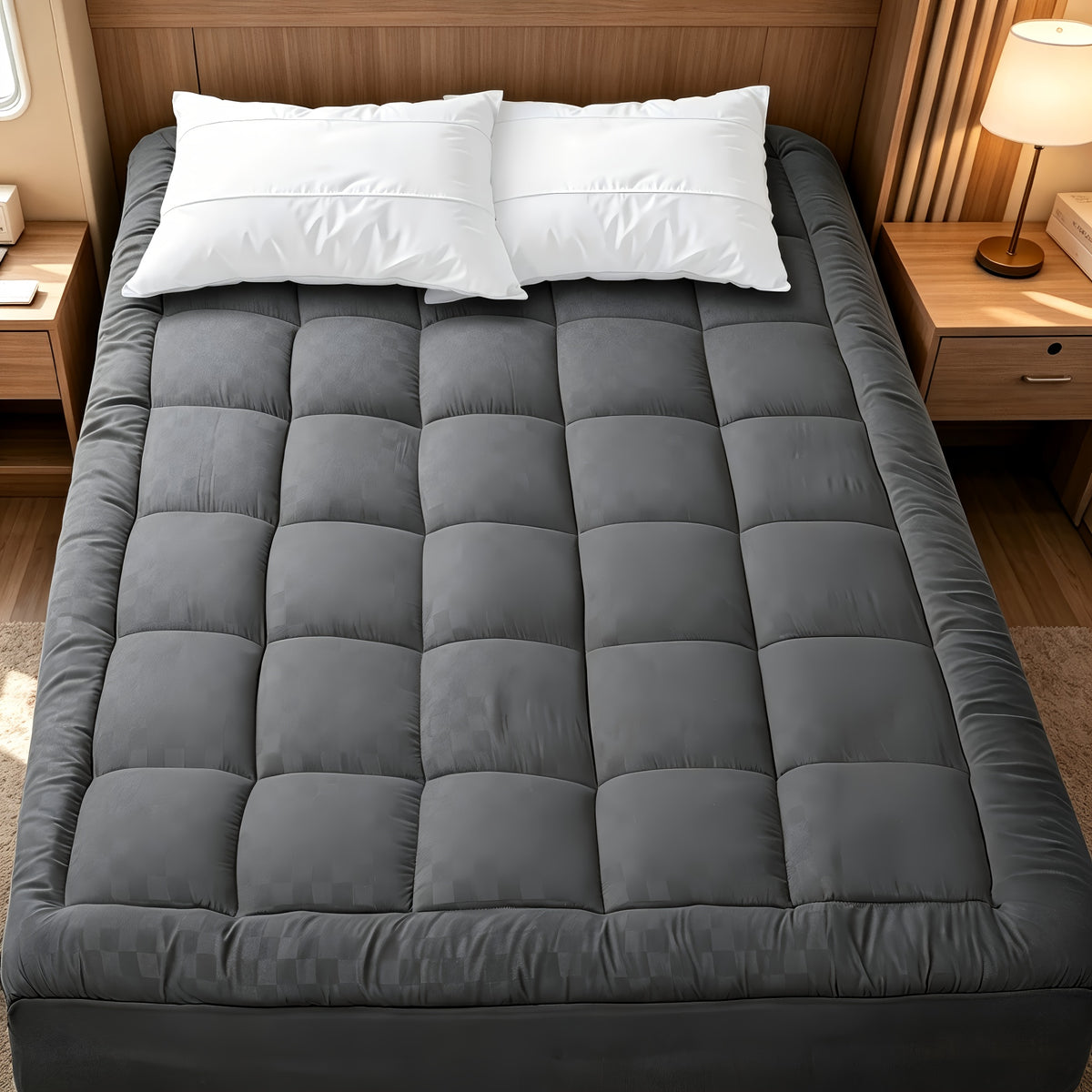 Deep Pocket Quilted Mattress Pad with Fitted Cover and Listed 21-Inch Stretch, Machine-Washable Bedding in Full, King and California King Sizes and Four Colors