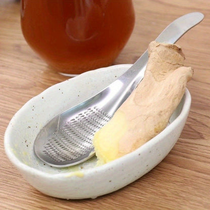 Ginger Grater Spoon, One-Piece Stainless Steel Manual Garlic Masher and Ginger Preparation Tool for Homemade Sauces, Dressings and Everyday Cooking