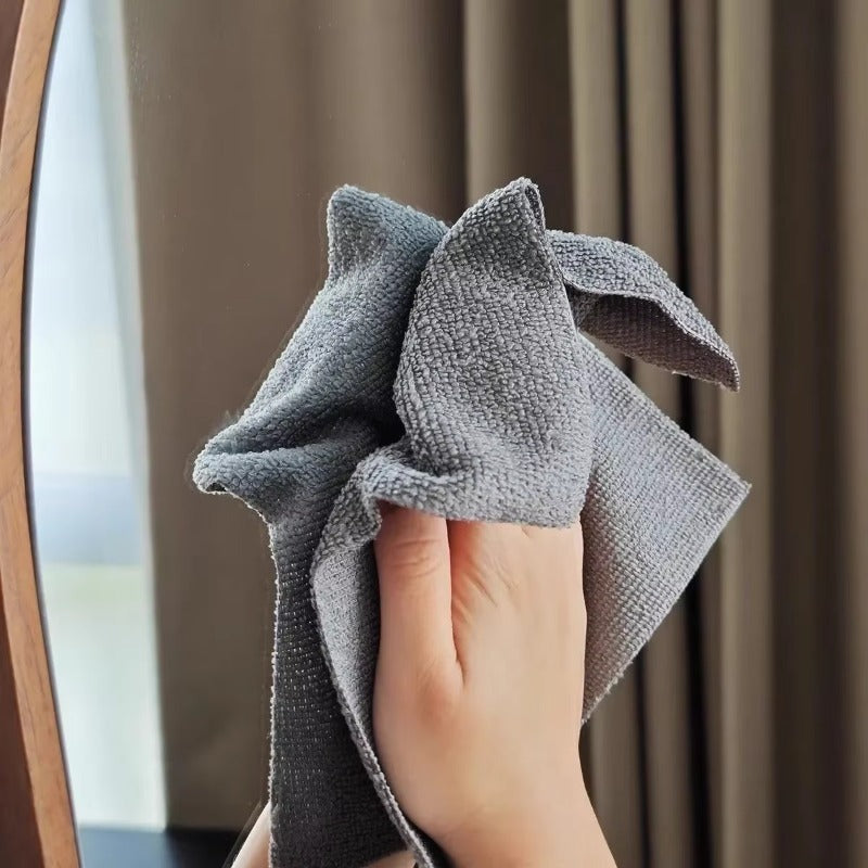 Reusable Paper Towel Roll with 50 Microfiber Cleaning Sheets, 170 GSM Woven Kitchen Dish Cloths for Everyday Household Wiping and Scrubbing